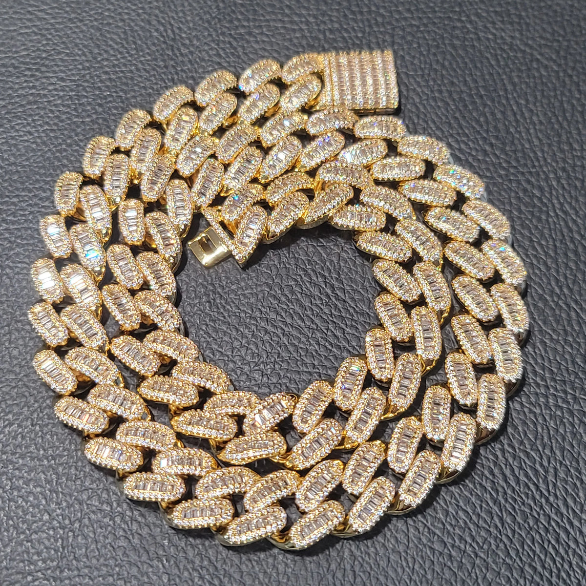 166904925-9